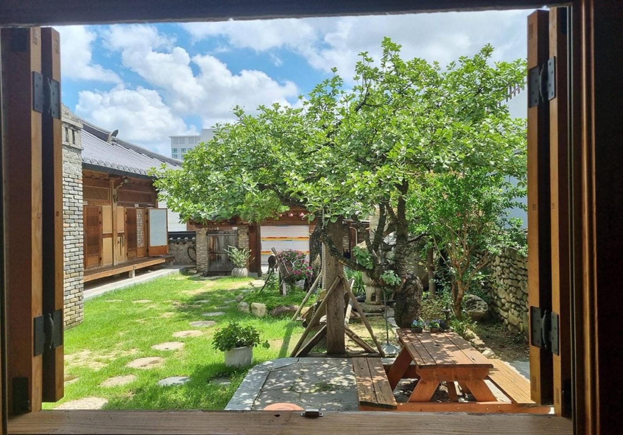 Hanok Gotaek Goeul Jeonju Exterior photo