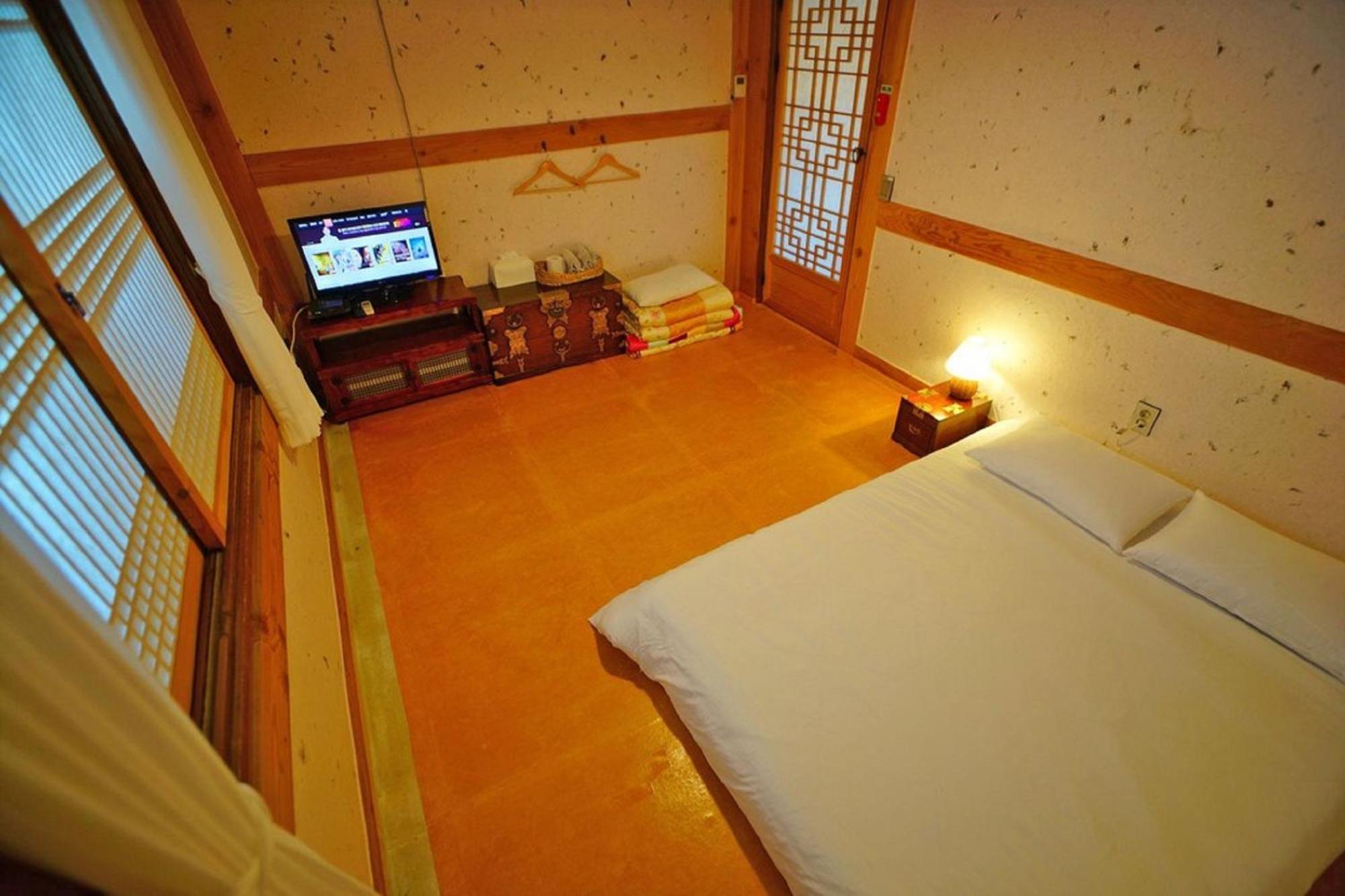 Hanok Gotaek Goeul Jeonju Exterior photo