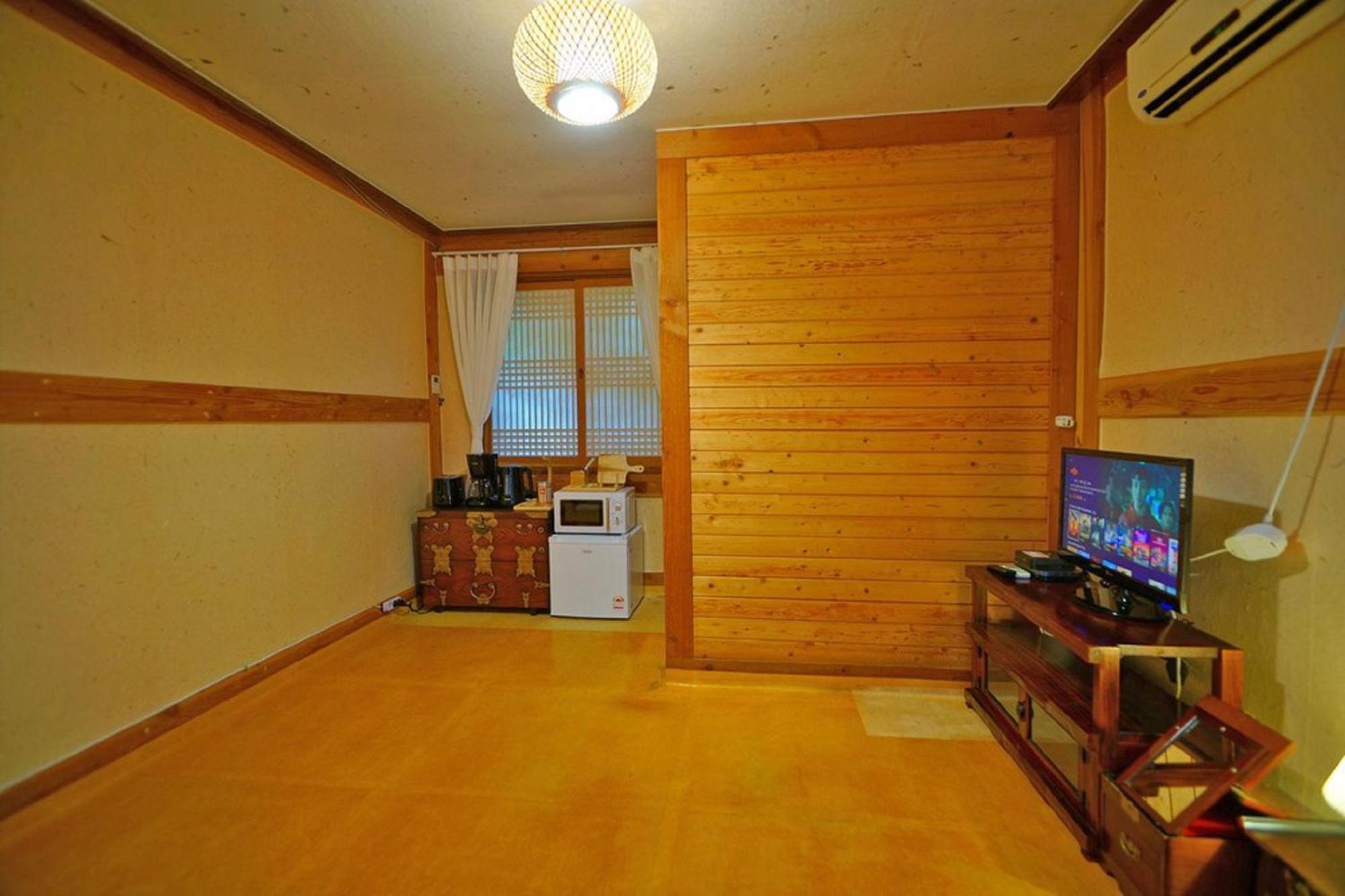 Hanok Gotaek Goeul Jeonju Exterior photo