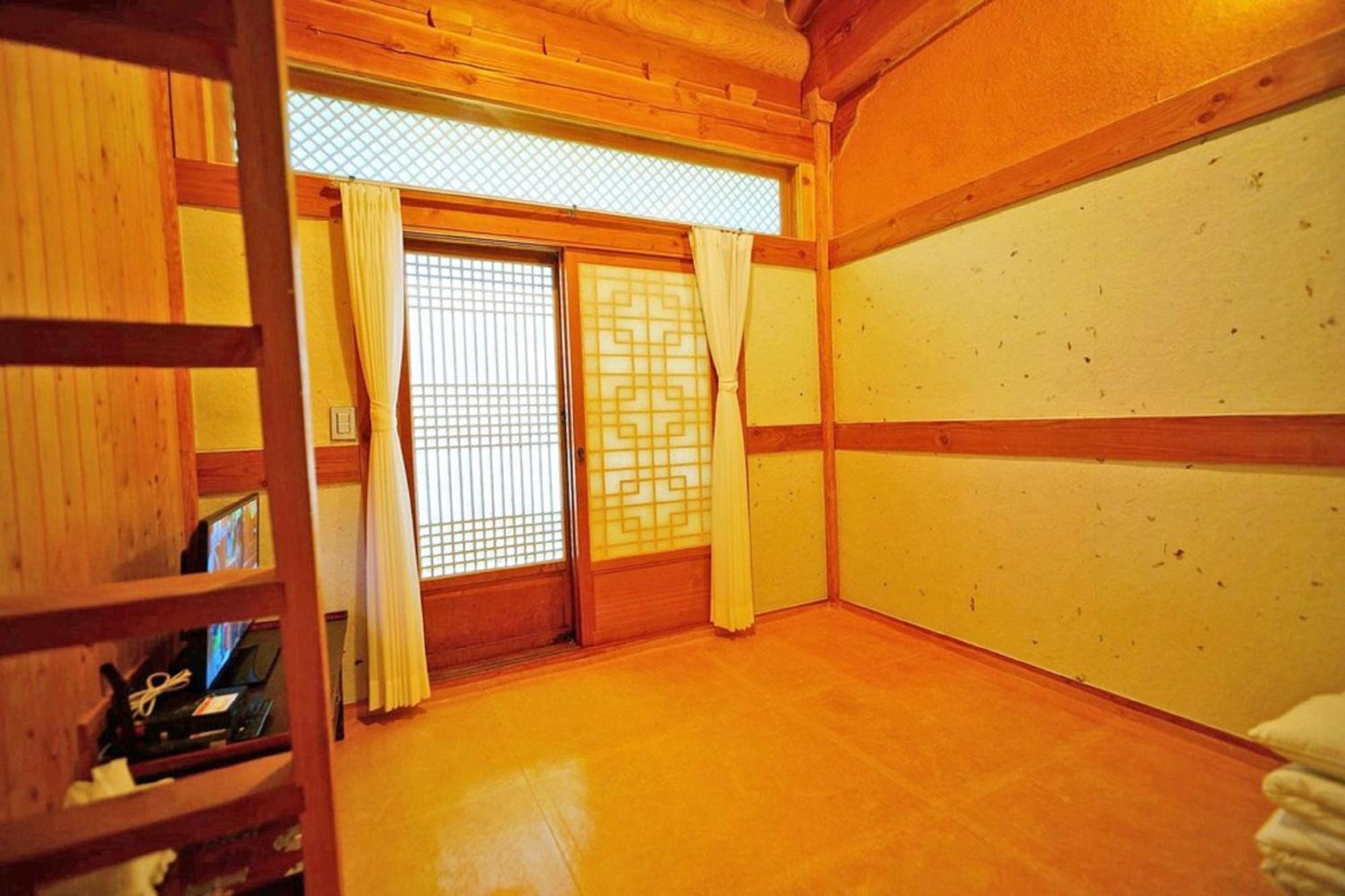 Hanok Gotaek Goeul Jeonju Exterior photo