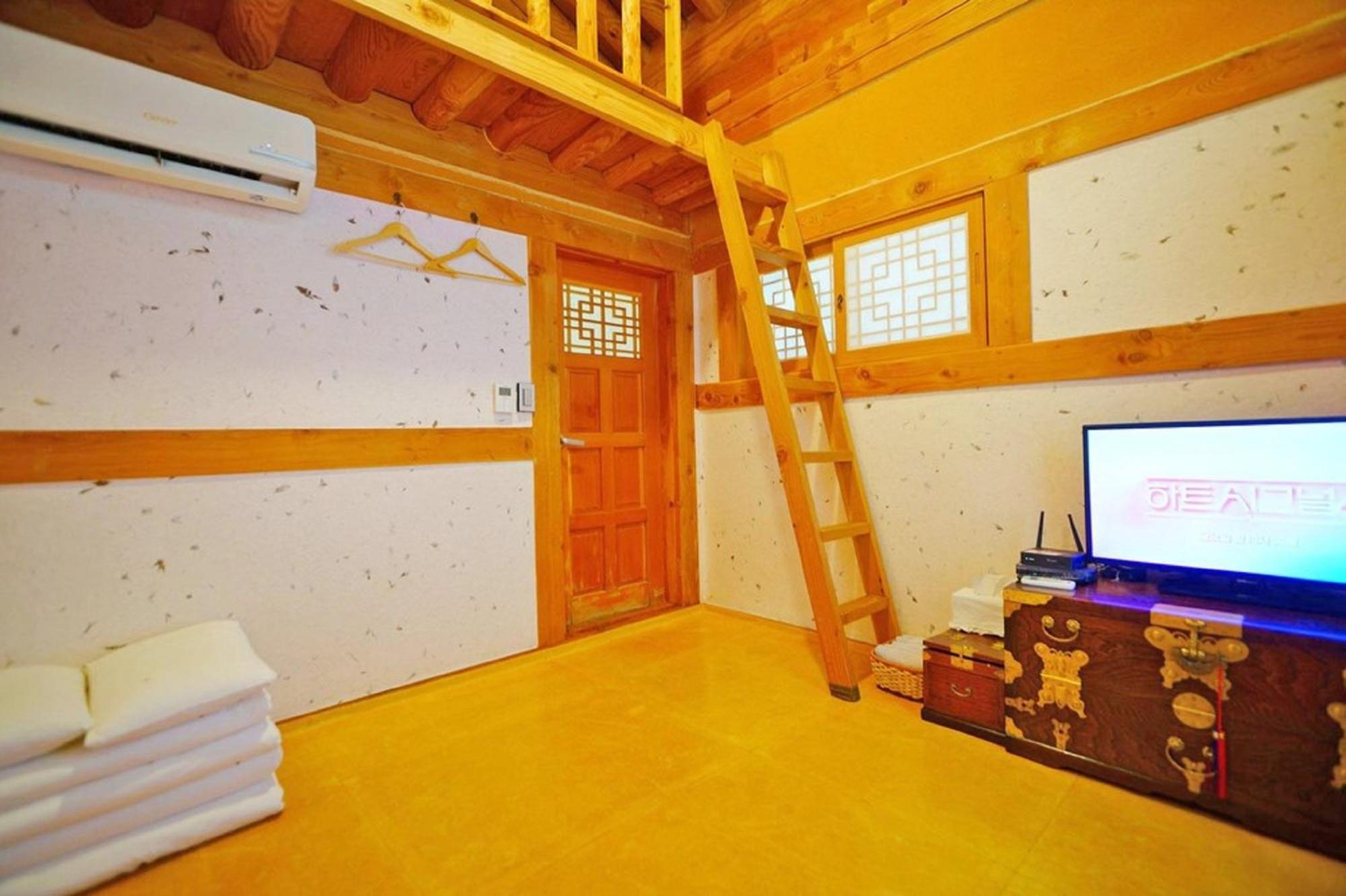 Hanok Gotaek Goeul Jeonju Exterior photo