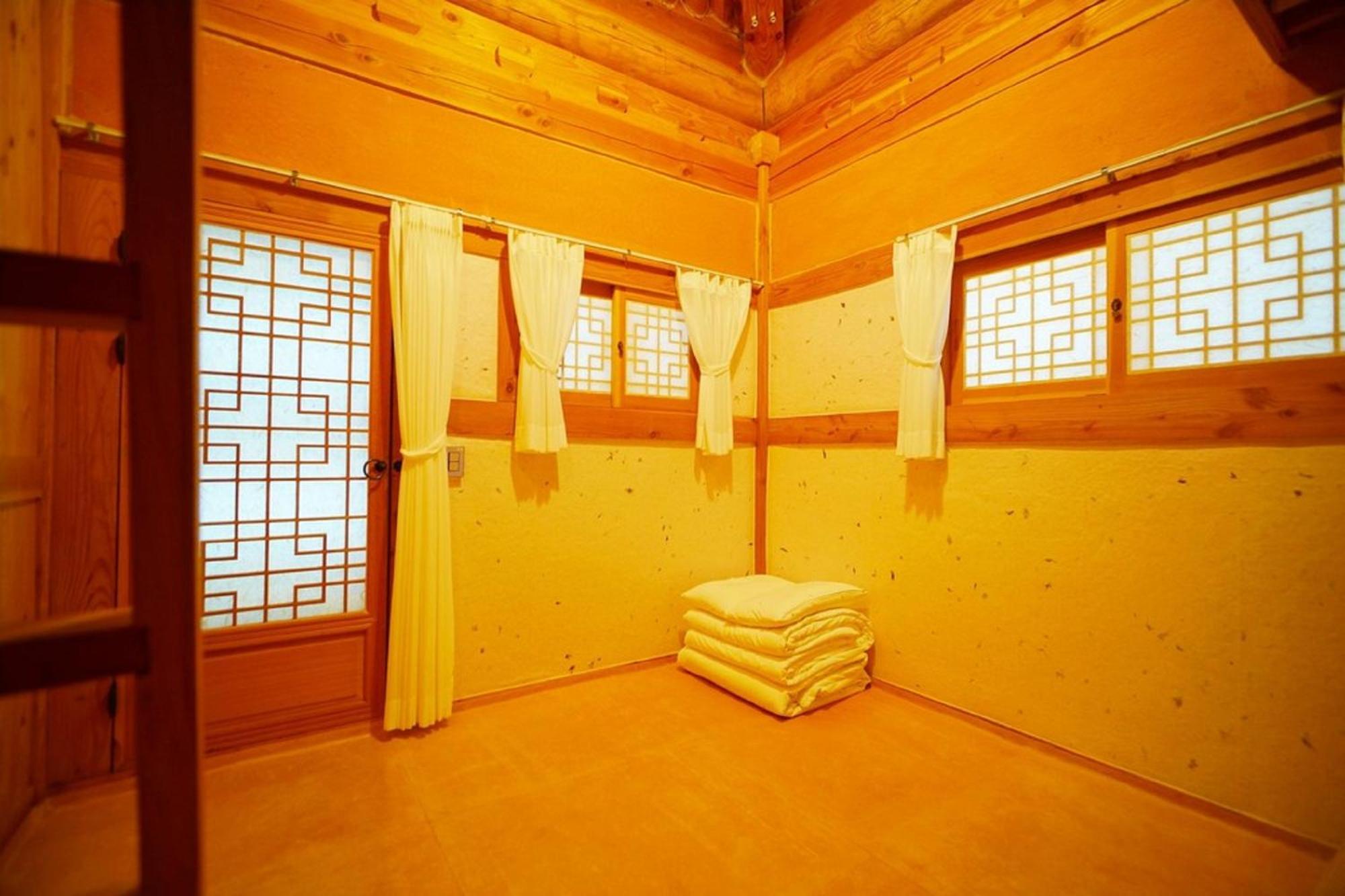 Hanok Gotaek Goeul Jeonju Exterior photo